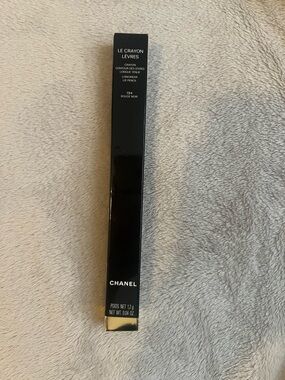 CHANEL 194 Rouge Noir Le Crayon Lèvres Lip Pencil in Black Packaging